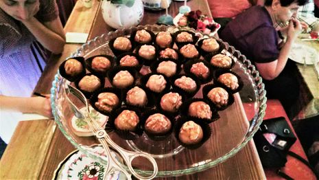 A serving disk full of kaklucha at Leila cafe