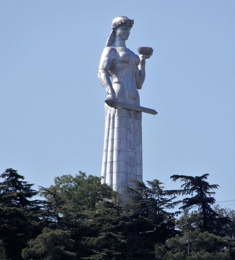 Kartlis Deda on the top of Sololaki hill.