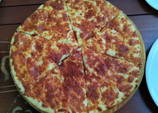 Megruli khachapuri