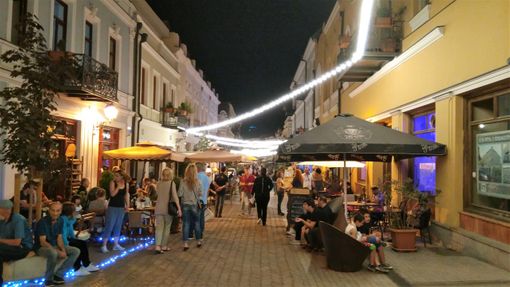 the lower part of David Agmashenebeli Ave in the night