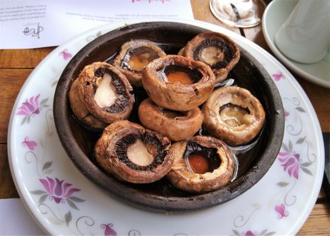 backed mushrooms with butter