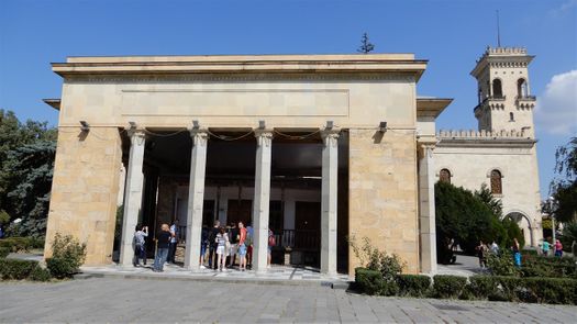 The Stalin Museun complex.
