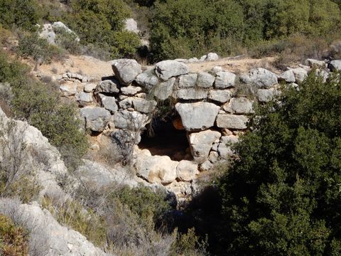 Galousi-Petrogephyri Mycenean Bridge.