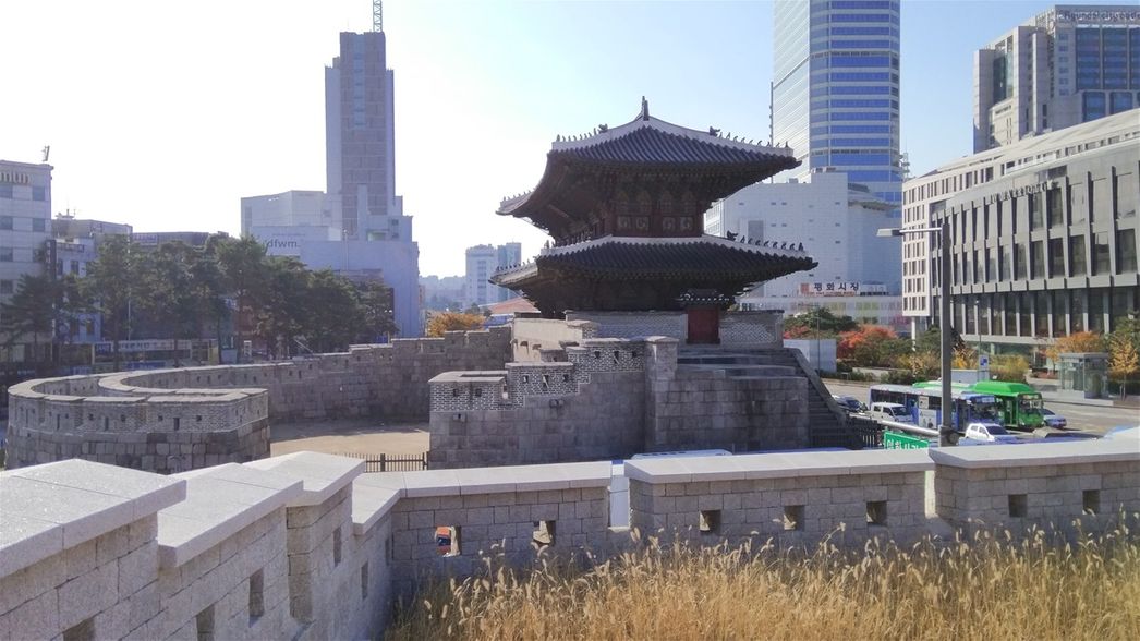Heunginjimun Gate and recontrsucted part of the Seoul Wall.