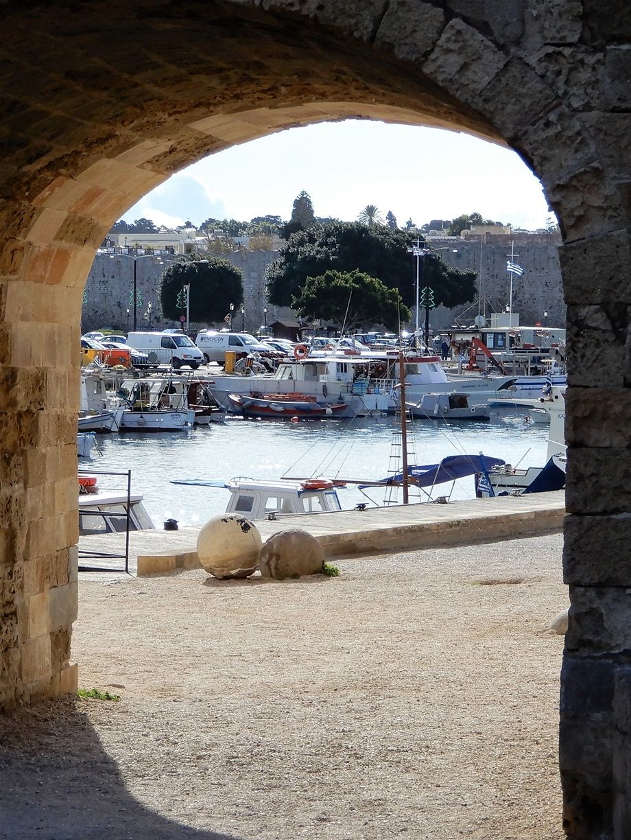 The “Kolona Harbor” (