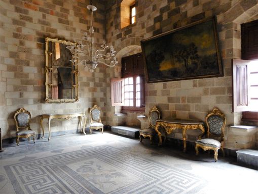 A furnished room on the 1st floor of the Palace.