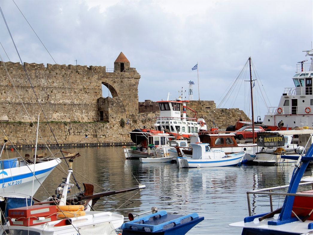 Naillac Tower was built between 1396 and 1421 by the Grand Master Philibert de Naillac before the development of the cannons on the mole east of the Gate of Saint Paul that closes the commercial harbour. It had a square shape like many other medieval towers and was 46 m high. It was the terminal of the wall belt facing the harbour and was used as a watch tower. It was severely damaged during earthquakes of the 19th century and was demolished by the Ottoman administration.  Today only its base remains.