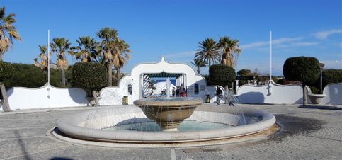 The fountain at the entrance of 