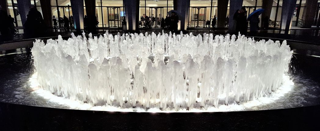 The famous fountain at Josie Robertson Plaza of Lincoln Center.