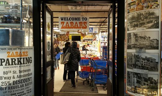 Zabar's entrance on Broadway.