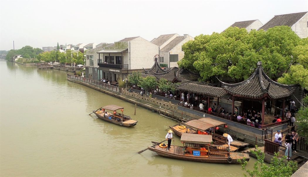 One of the best located Starbucks I have ever visited.  It is just next to Fangsheng Bridge.  This picture was taken from the top of the bridge.