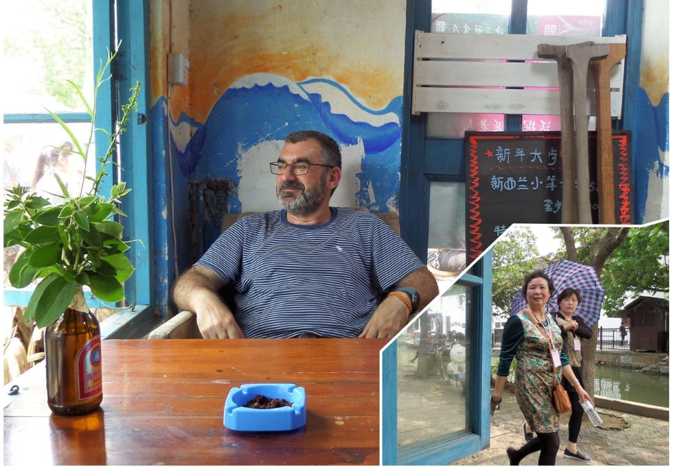 Enjoying a cold beer at one of the beautiful bars in the Kezhi Garden area.