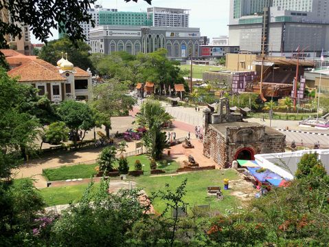 A’Famosa (on the right). Proclamation Of Independence Memorial seen at left.