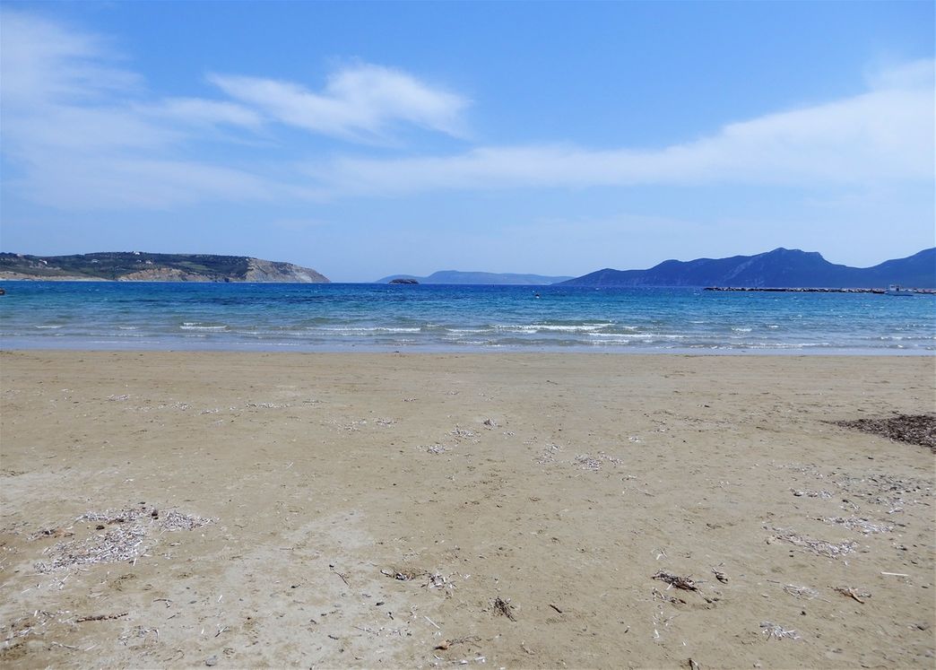 Dentrakia Beach.