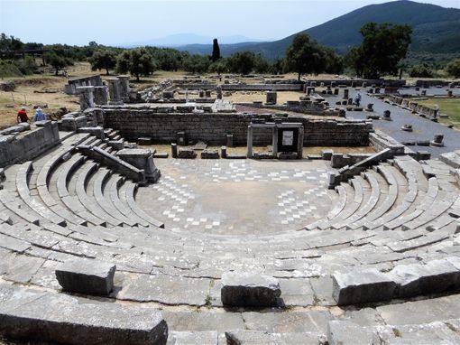 At the Ecclesiasterion-Odeion took place worship performances and political gatherings. It is a small theatrical structure with a concave rectangular shell and a circular orchestra, measuring 9.70 meters in diameter.