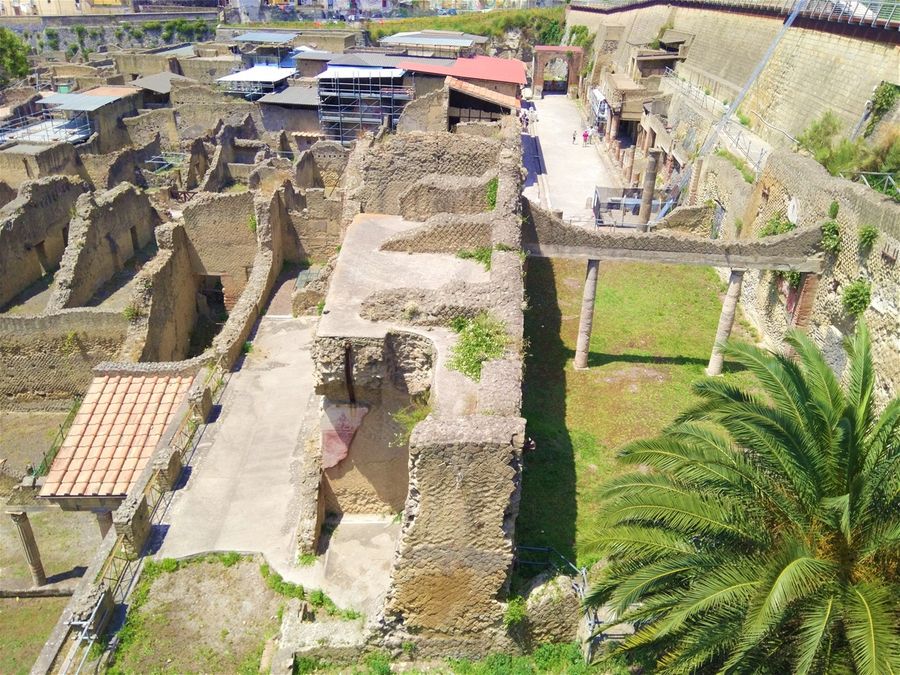 One last snapshot of this amazing archeological site...before exiting.