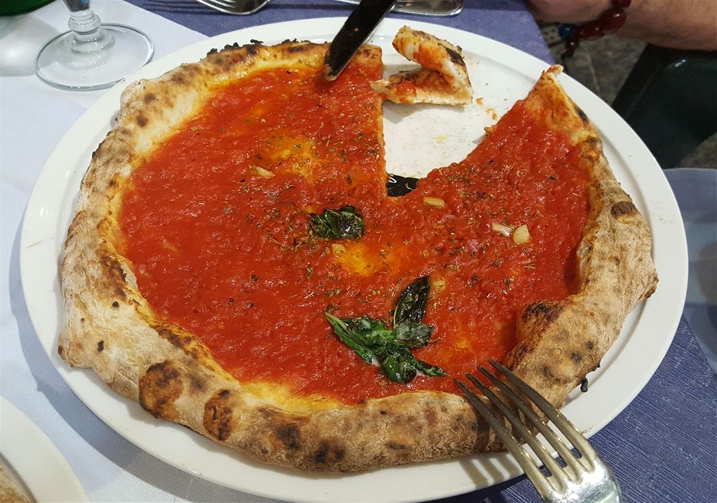 Pizza marinara.