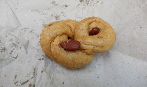 Neapolitan tarallo.