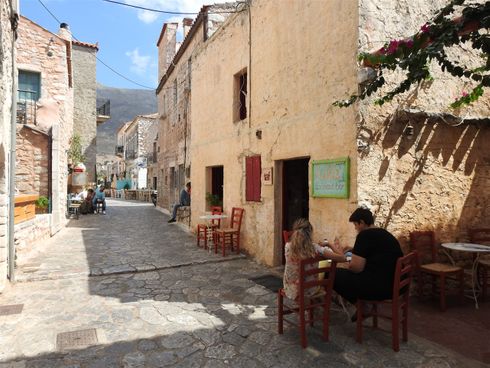 Kapetan Matapa street in Areopoli.