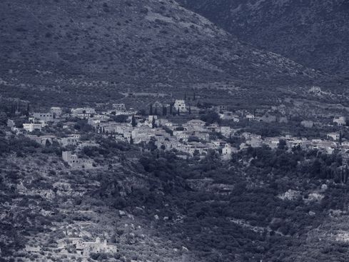 Oitylo seen from Neo Oitylo.