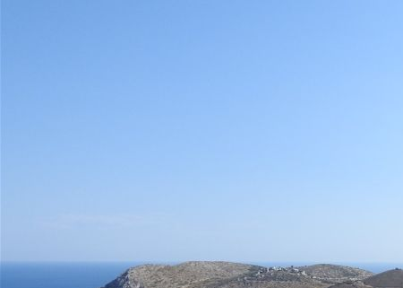 This is the narrowest part of the peninsula is between Porto Kagio and Marmari.