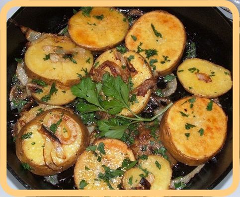 Pommes de terre à la lyonnaise.