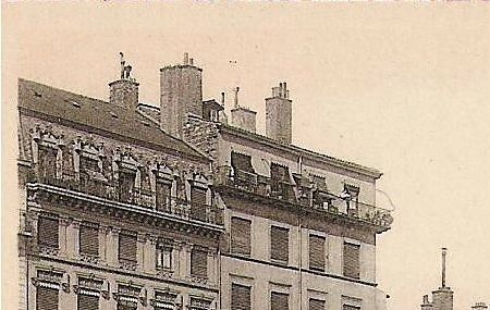 The Place des Jacobins, near 1900. In the background, the first buildings of the rue Mercière, demolished when the southern part was redeveloped.