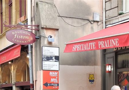 Boulangerie Du Palais in Rue Saint-Jean.