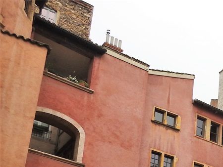 The courtyard of Maison des Avocats.