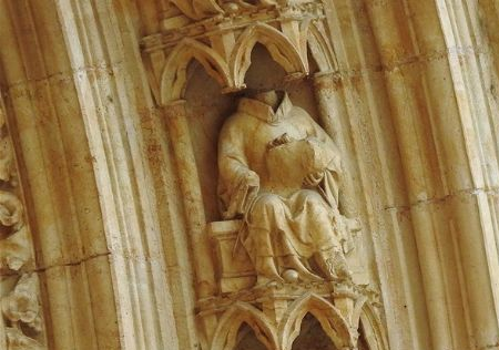 Decapitated figures in the facade of Saint-Jean Cathedral.
