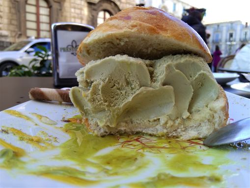 Ice cream & brioche sandwich. 
