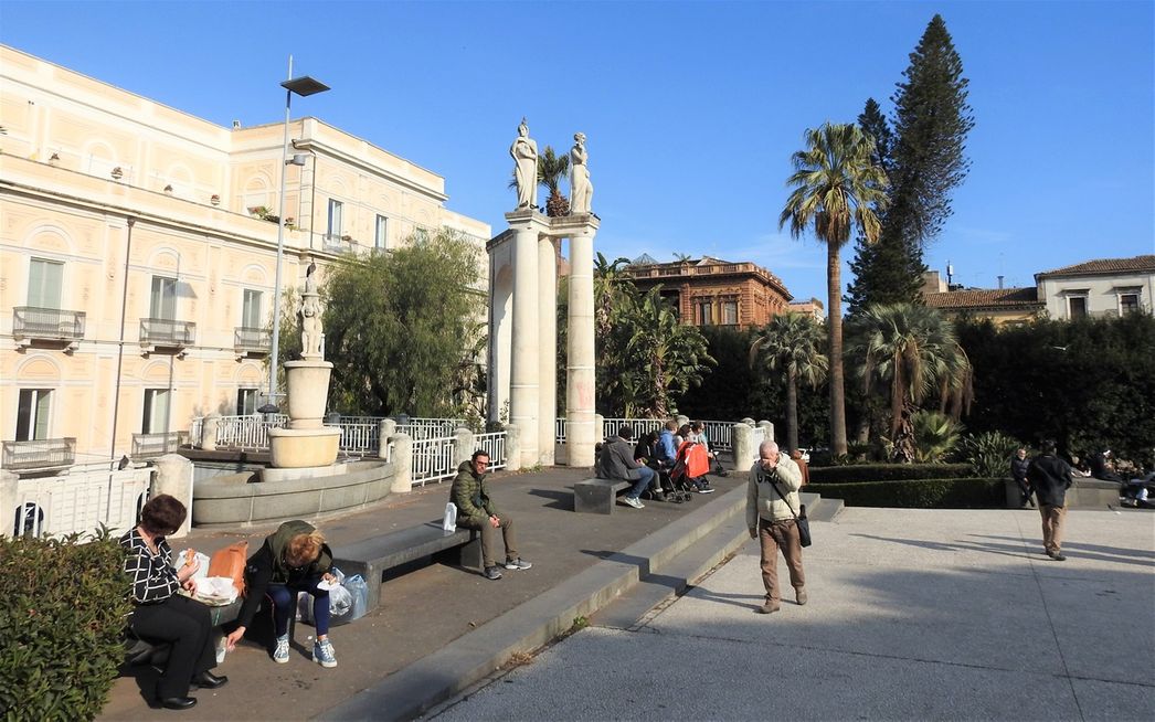 The part of Villa Bellini just inside the main entrance on Via Etnea.