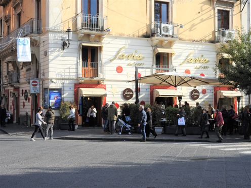 Pasticceria Savia.