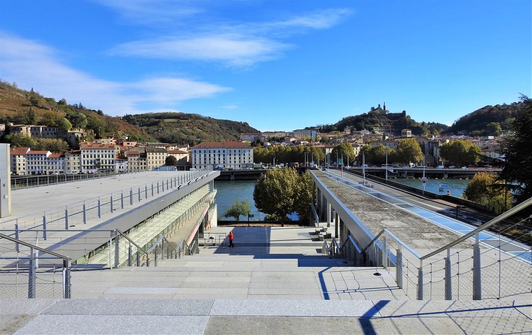The roof of the museum offers great views over the Rhone valley, Vienne and the archeological site.