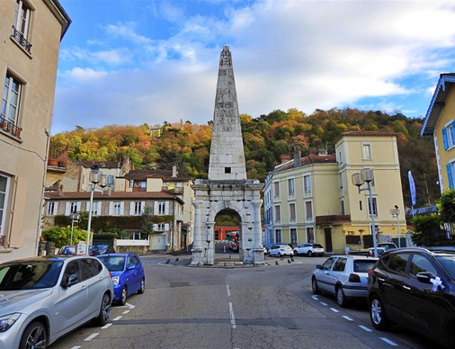 Plan de l'Aiguille (Pyramid) photographed from the west.