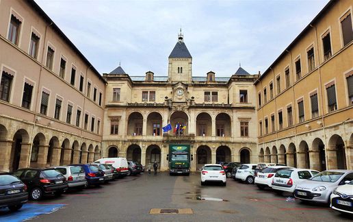 The Vienne City Hall.