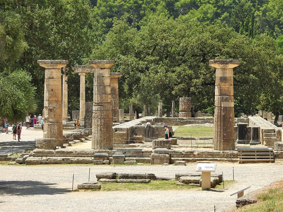 The Temple of Hera, or Heraion, is an ancient Archaic Greek temple, that was dedicated to Hera, mother of the Greek Gods. The temple was built in approximately 590 BC, but was destroyed by an earthquake in the early 4th century AD.