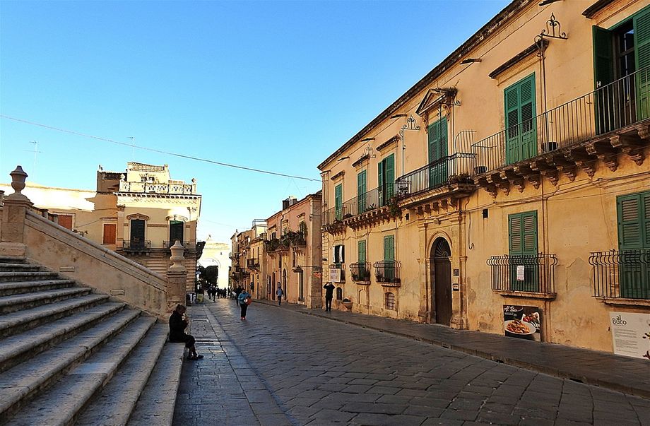 Corso Vittorio Emanuele is the central street in Noto.