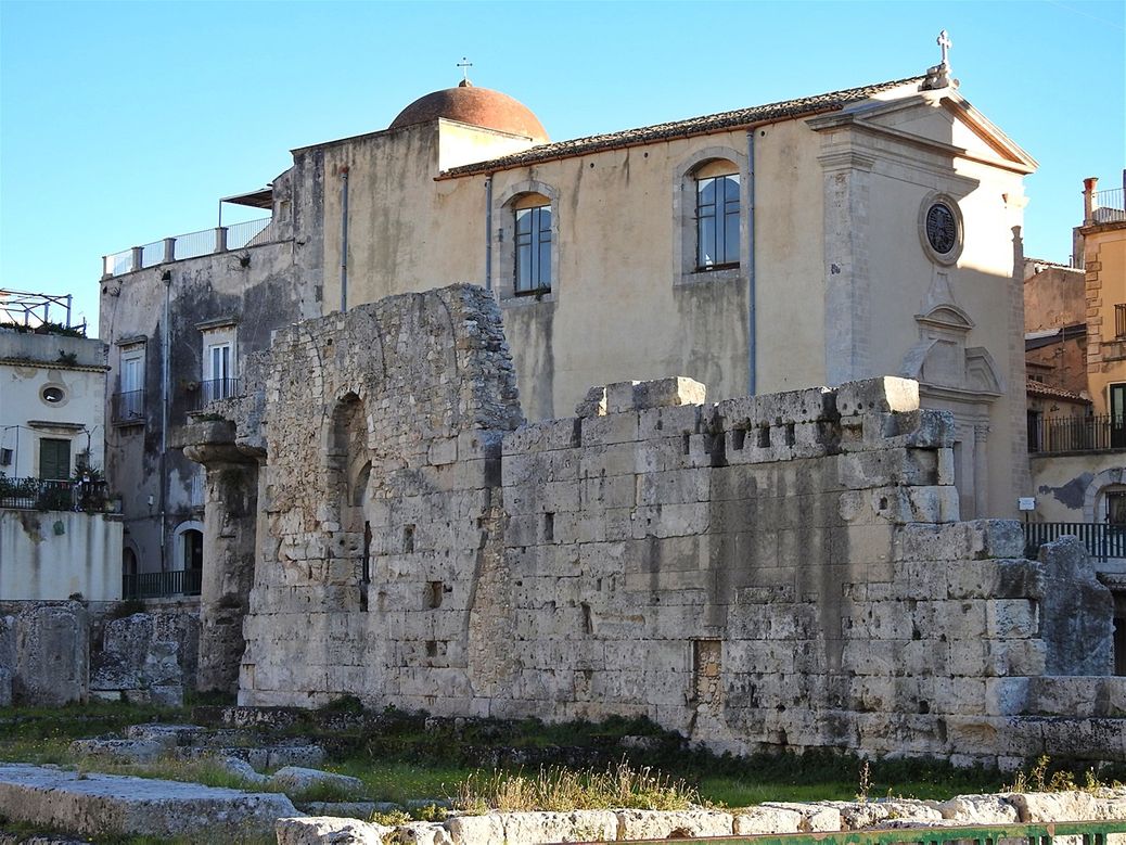 Ruins of the Temple of Apollo (Tempio di Apollo).