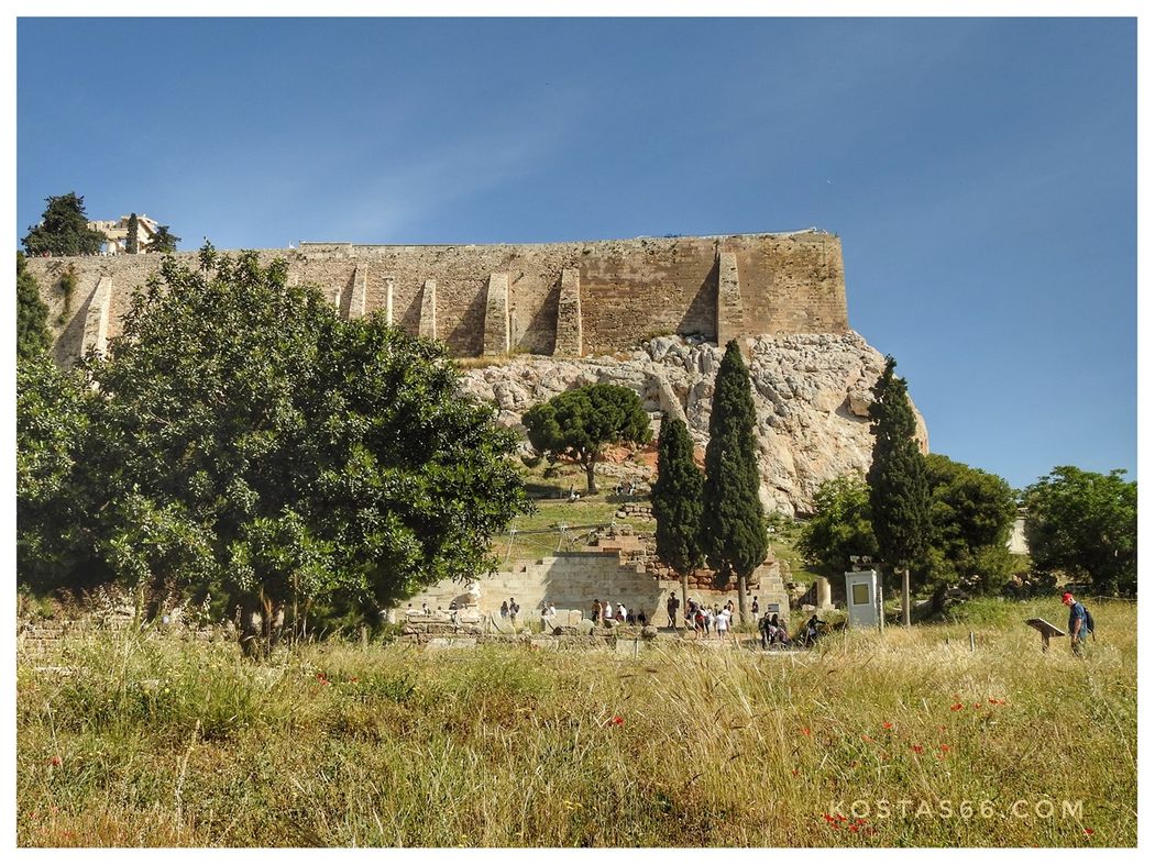 The south slope of Acropolis (picture taken from inside the archaeological site).