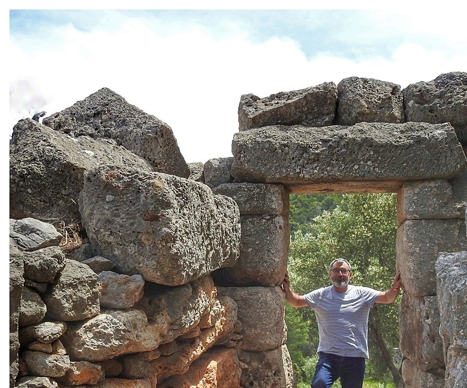 The entrance to the citadel (from inside).
