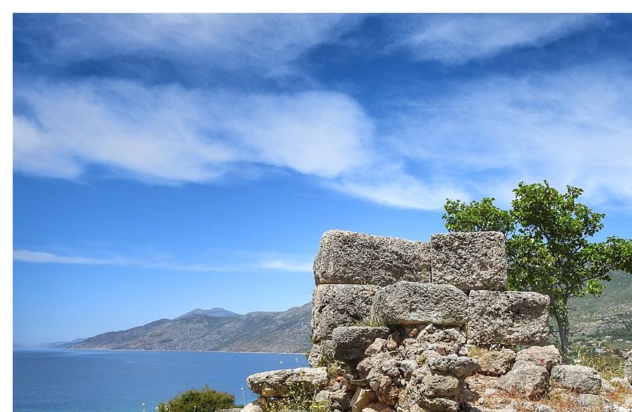 The NW tower of the citadel and the view of the Alkyonides Bay and Porto Germeno.