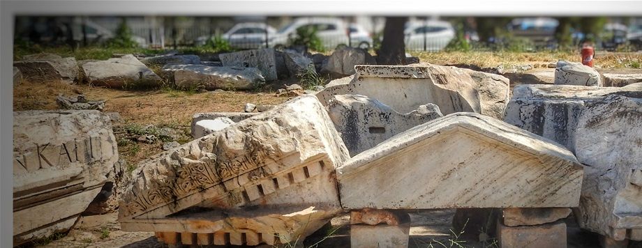 Remains from the Western Triumphal arch.