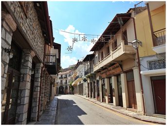 The main road of Arachova.