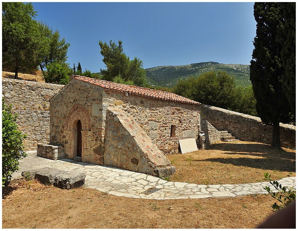 The chapel of the cemetery.