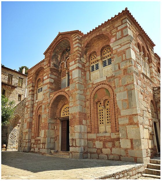 The Katholicon facade.