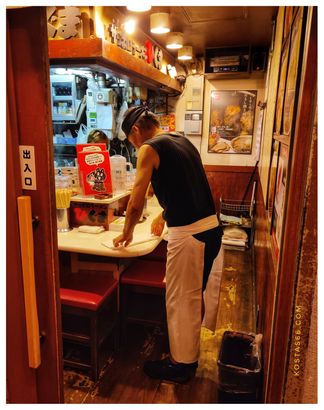 A restaurant in Ganso Ramen Yokocho.