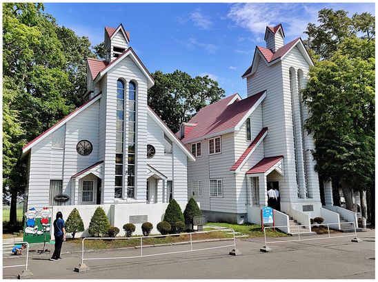 Clark Chapel (left) and Sapporo Snow Festival museum (right).