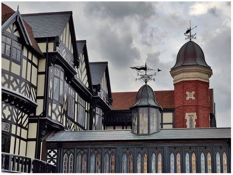 The fairytale castle-village of the Park.