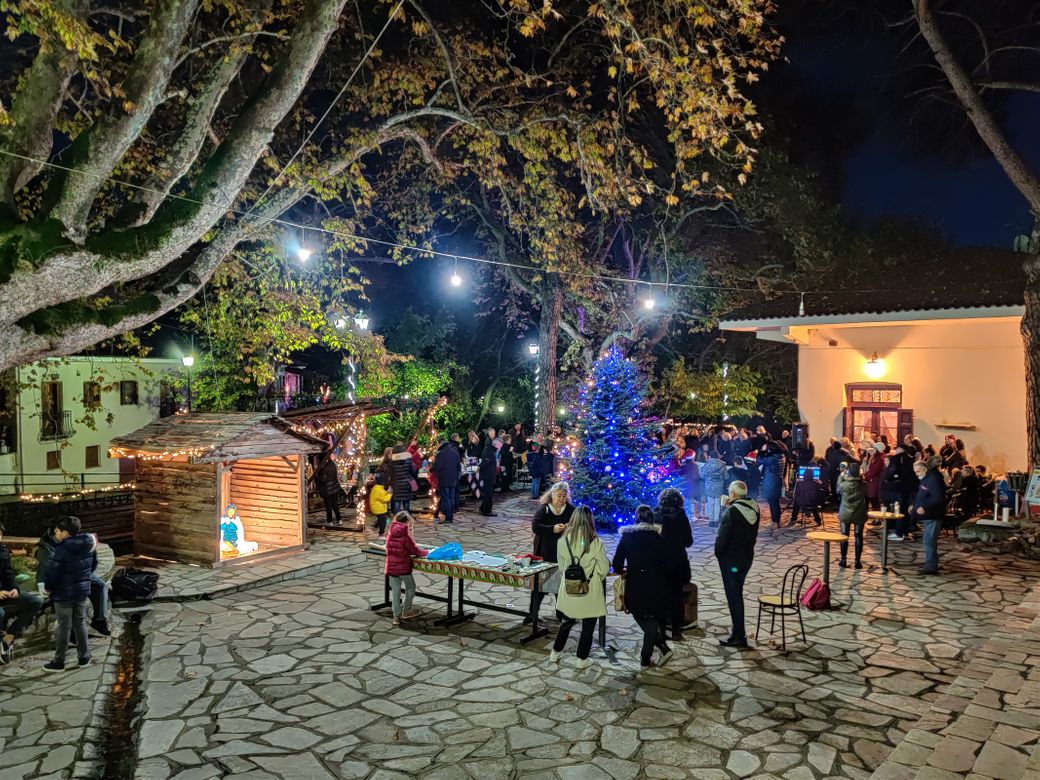 The square of Metaxochori in December.